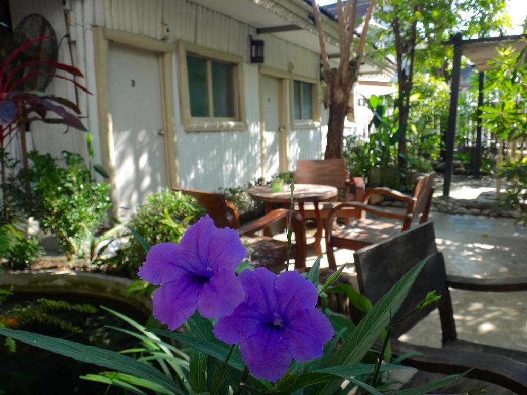Stay With Me Pensión Chiang Mai Exterior foto
